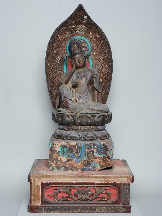 新海宗慶《如意輪観音菩薩坐像》1877年　塩田行屋