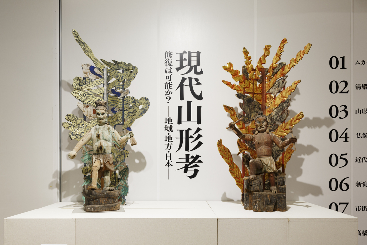 風神雷神像（大江町歴史民俗資料館蔵）＋大山龍顕《雷電光背、竜巻光背》　写真：根岸功